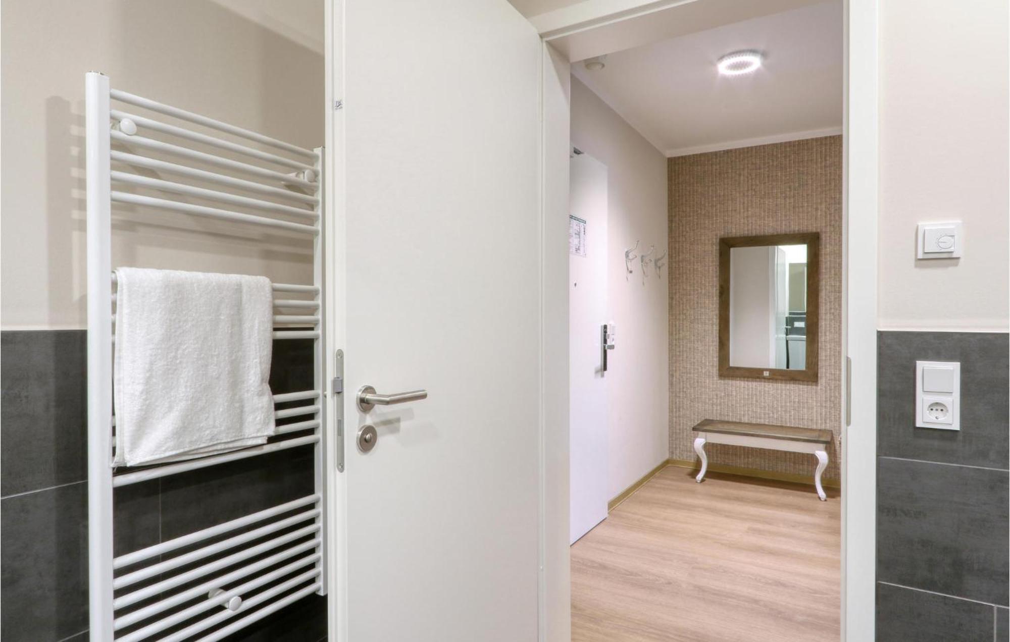 Baltischer Hof Apartment 7 บอลเทินฮาเกิน ภายนอก รูปภาพ