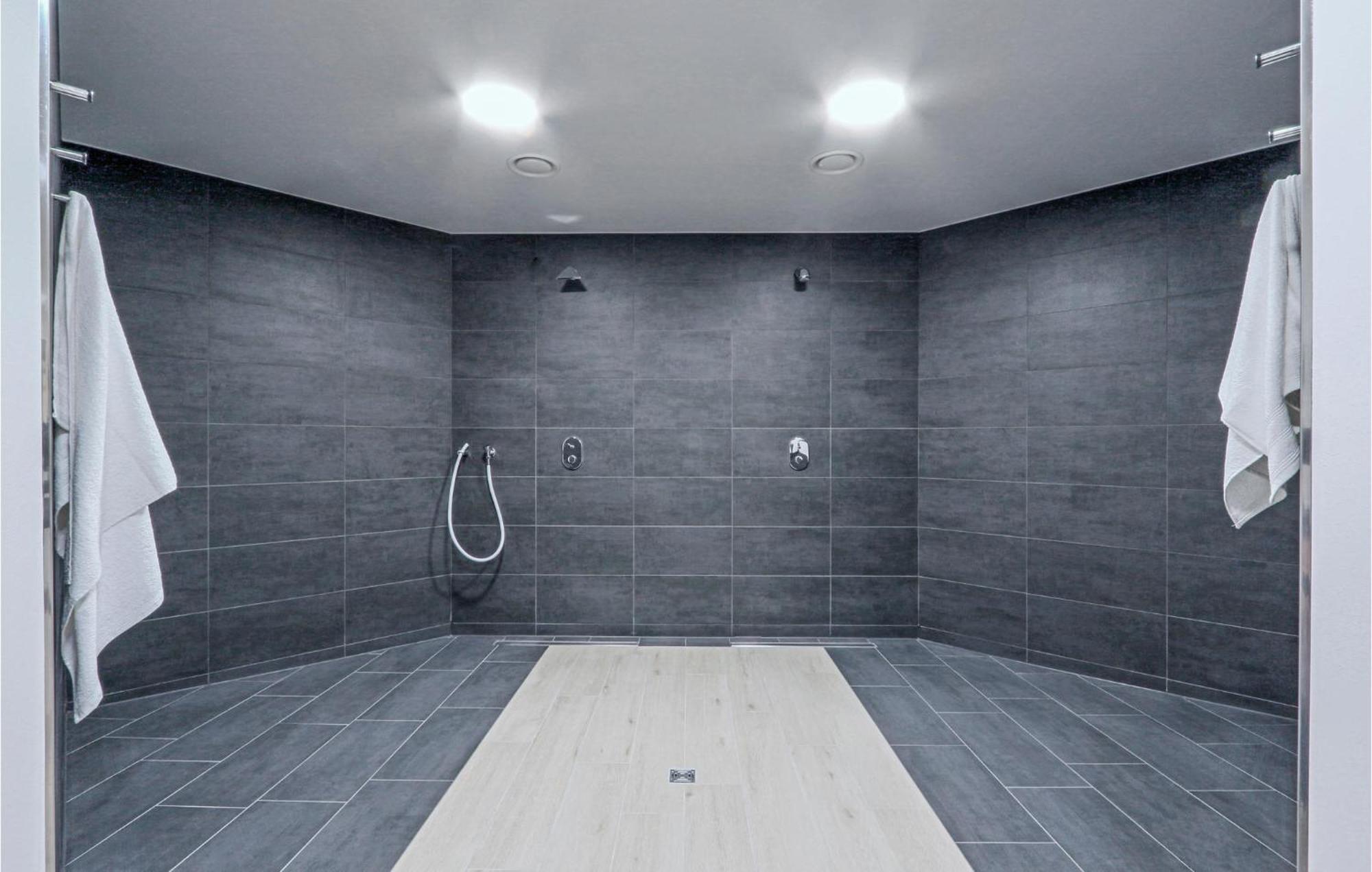 Baltischer Hof Apartment 7 บอลเทินฮาเกิน ภายนอก รูปภาพ
